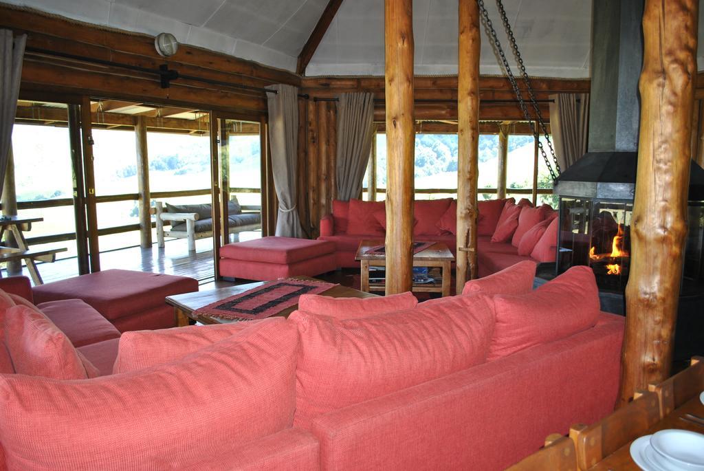 Greenfire Drakensberg Lodge Bonjaneni エクステリア 写真